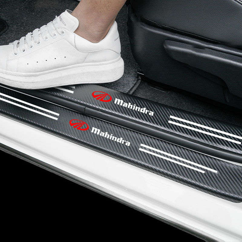 Car with Logo Door Carbon Fibe - Car Accessories Xuv 300 incelemesi ve fiyatı